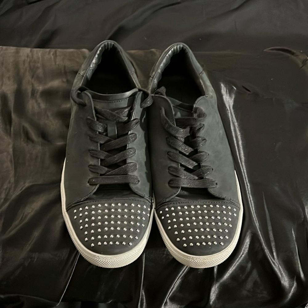 🎆Mercer Edit Catcall Studded Star Leather Sneaker